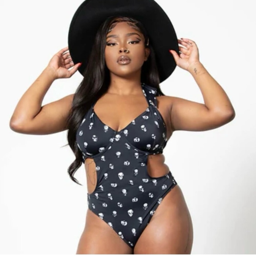 Killstar Rebel Fate Swimsuit Small Skulls Black NWT